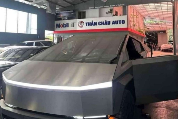 Cận cảnh Tesla Cybertruck đầu tiên về Việt Nam